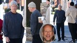 Bruce Willis po oznámení kruté diagnózy: Do auta ho naváděli dva muži