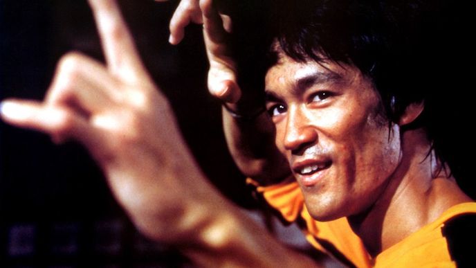 Bruce Lee se bije jako tygr