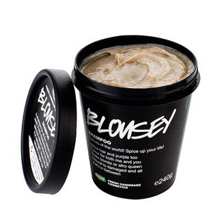 Šampon Blousey, Lush, 895 Kč.