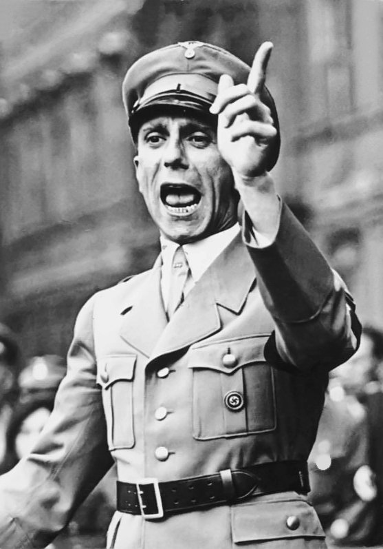 Joseph Goebbels byl ministrem propagandy Adolfa Hitlera.