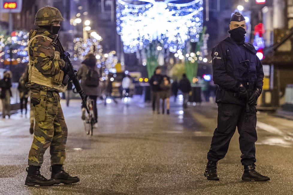 Bezpečnostní opatření v Bruselu po pařížském teroru