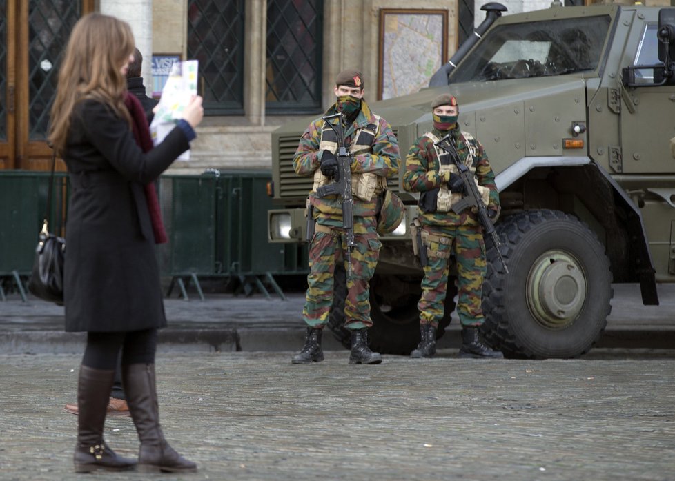 Bezpečnostní opatření v Bruselu po pařížském teroru