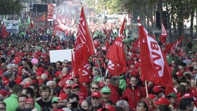 Tisíce lidí protestovaly v Belgii proti hospodářské politice.