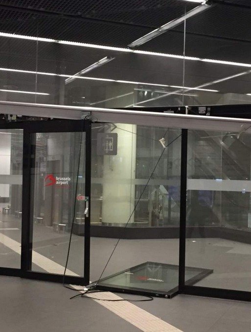 Výbuchy na letišti v Bruselu