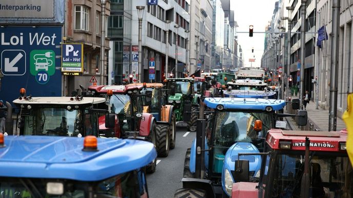 Protesty zemědělců v Bruselu v prosinci 2025 Protesty zemědělců v Bruselu v prosinci 2025