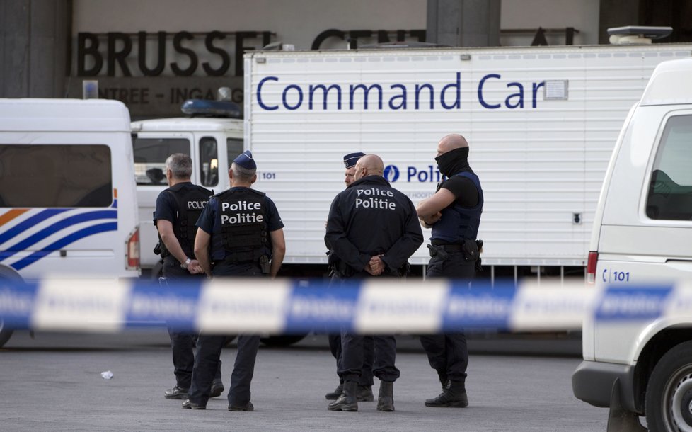 Brusel 21. června (ČTK) - Podezřelý z pokusu o atentát na bruselském centrálním nádraží zemřel.