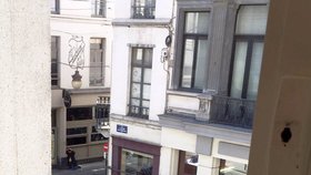 Poplach v Bruselu: Policie obklíčila muže, má na těle zřejmě připevněnou bombu.