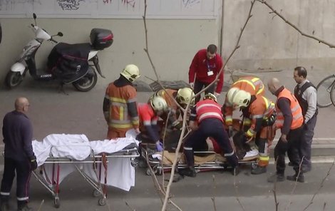 Ulice se změnily v lazaret a nastoupili policejní zakuklenci – pro desítky lidí ale bohužel pozdě.