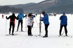 Několik tisíc fandů lyžování zavítalo o víkendu na brněnskou přehradu.