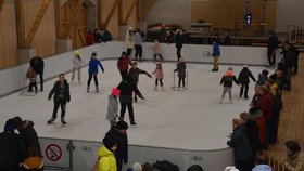 Kluziště v městské stodole v Bělé nad Radbuzou slouží školákům i veřejnosti.