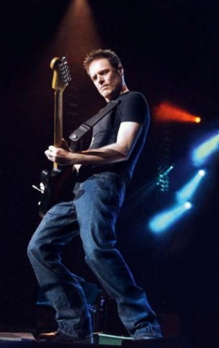 Bryan Adams (58)