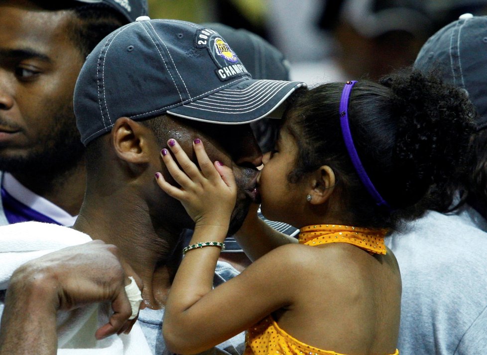 Kobe Bryant s dcerkou GiGi v roce 2009