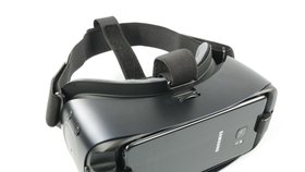 Brýle Samsung Gear VR určené pro spuštění obsahu ve virtuální realitě