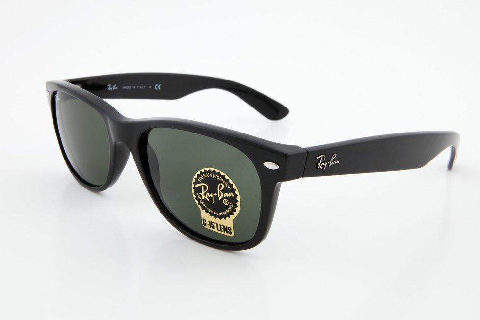 Sluneční brýle Ray Ban, 3999,- Kč, Grand Optical