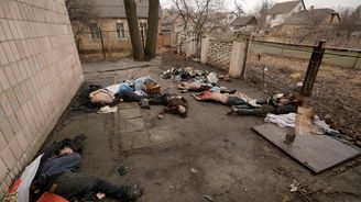 Ani masakr civilistů v Buči nedělá ze všech Rusů démony. Viníkem je válka, ne národnost