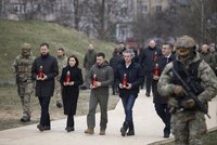 ONLINE: Ukrajina vyhraje, ruské zlo padne, vzkázal Zelenskyj z místa masakru v Buči