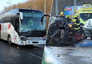 Nehoda v Bucharově ulici v Praze 5: 12. února ráno se tam srazil autobus s autem.