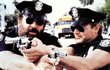 Terence Hill a Bud Spencer v komedii Superpolicajti z Miami.