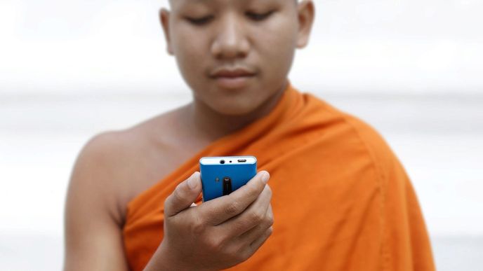 Buddhisté využívají moderní technologie