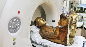 Čínská mumie: Příběh mnicha zamčeného ve zlatě