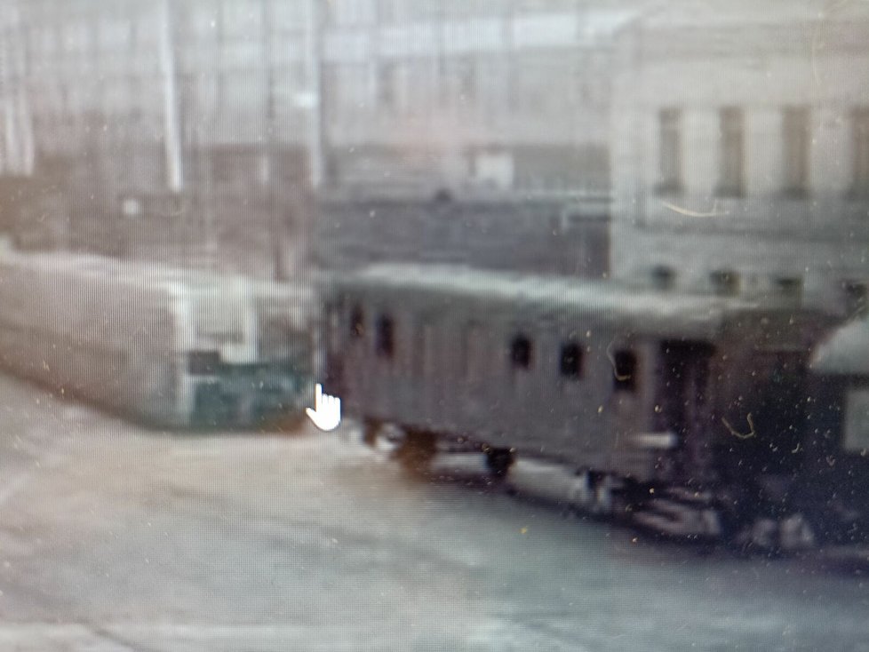 Při nehodě v roce 1963 zasáhly budovu Čedoku vagóny vymrštěné z nedalekého nádraží.