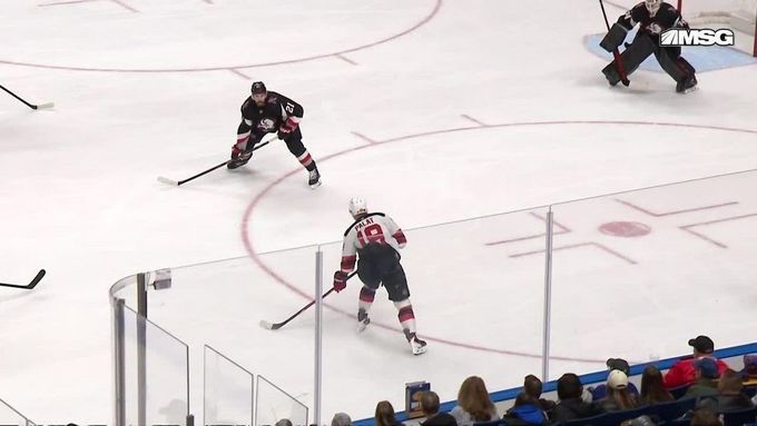 Palát řídil výhru Devils, bodoval i Hronek. Pastrňákova i Nečasova série končí Palát řídil výhru Devils, bodoval i Hronek. Pastrňákova i Nečasova série končí