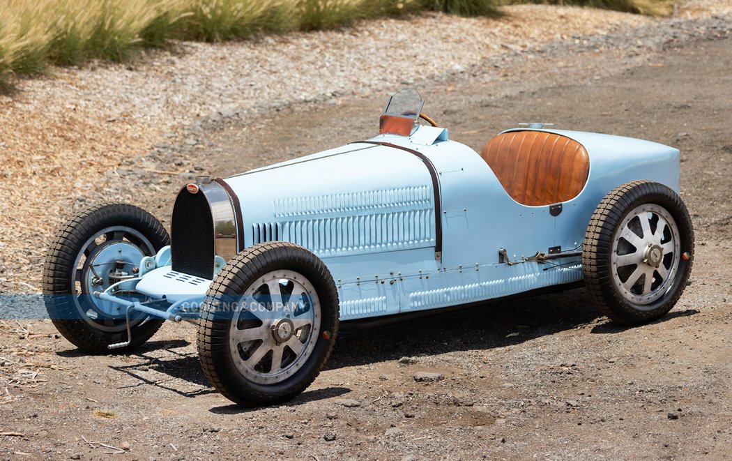 Dražilo se i Bugatti Type 35B Grand Prix. Nejvyšší nabídka činila 5,615,000 dolarů, tedy 121,89 mil. Kč.