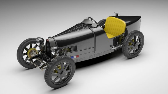 Zmenšená replika Bugatti za cenu dvou Superbů. Je z karbonu a pořízení má podmínku
