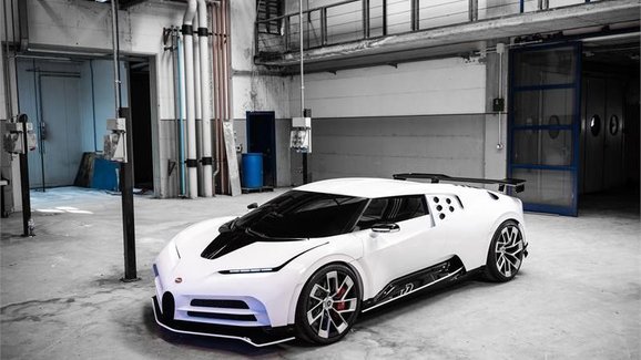 Bugatti neuhlídalo nový model, nástupce EB110SS se jmenuje Centodieci