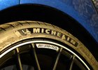 Michelin vyvíjí pneumatiky pro rychlost přes 480 km/h. Co všechno musí vydržet?