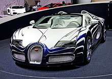 Bugatti ve Frankfurtu: Porcelánový Veyron