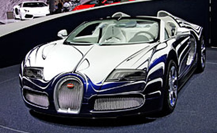 Bugatti ve Frankfurtu: Porcelánový Veyron