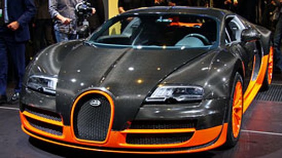 Bugatti Veyron 16.4 Super Sport: Z 0 na 300 km/h za 14,6 s