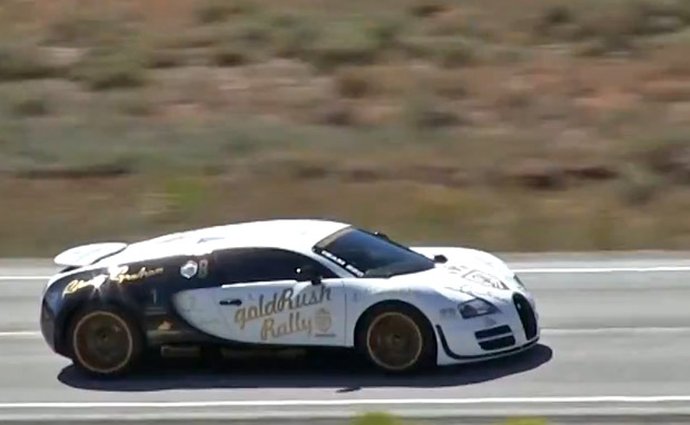 Video: Bugatti Veyron SS a takřka 400 km/h na běžné silnici