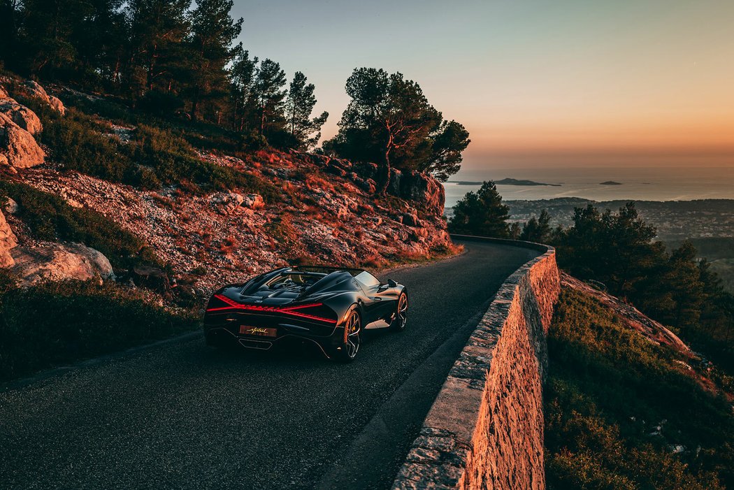 Bugatti W16 Mistral ve Francii