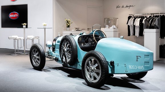 Bugatti se začíná věnovat modelům, v nichž nemá prsty Volkswagen  