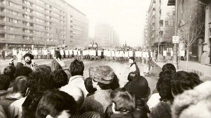 Rumunská revoluce, pochod demonstrantů v Bukurešti