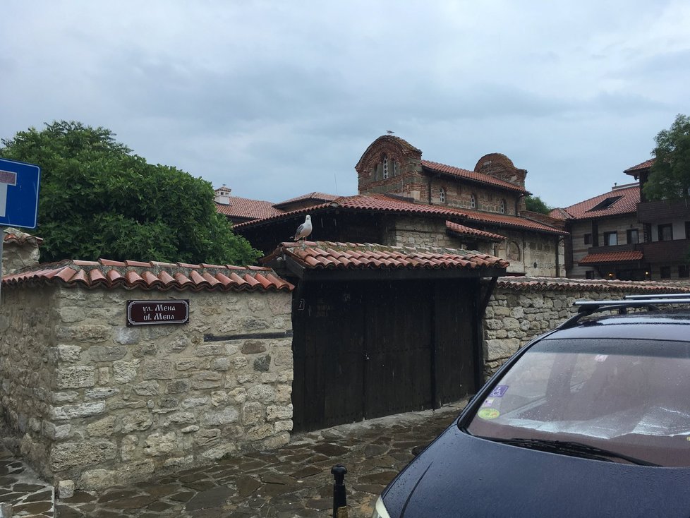 Nesebar je starobylé bulharské město nedaleko Sunny beach.