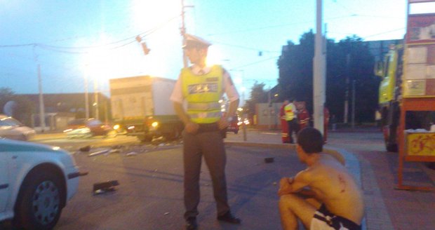 Muž bude mít policii co vysvětlovat