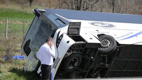 V Bulharsku došlo k tragické havárii autobusu letos už jednou. V dubnu při ní zemřelo 6 lidí. Zraněných bylo před čtyřmi měsíci 23.