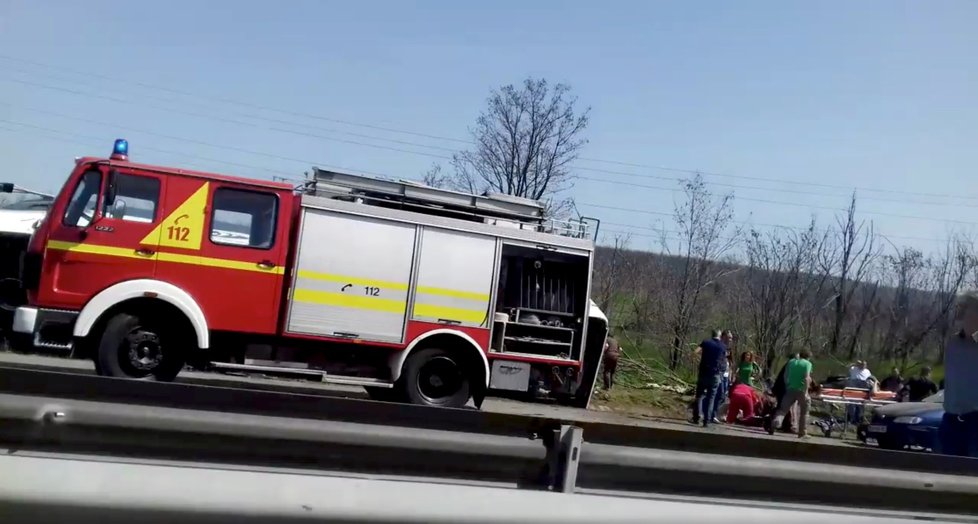 V Bulharsku došlo k tragické havárii autobusu letos už jednou. V dubnu při ní zemřelo 6 lidí. Zraněných bylo před čtyřmi měsíci 23.