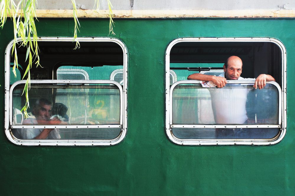 Dnes je bulharská železnice fungující skanzen. Lidé si na levné jízdenky zvykli tak, že ač dnes je bohatství železnic pryč, musí se jezdit za pár grošů dál. Takže se jezdí.