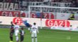 NEJ zákroky bundesligy: Pavlenka se vytáhl proti Kagawovi z Dortmundu
