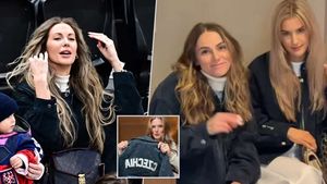 Partnerky českých hokejistů se do Milána vybavily: Bundičky lásky! Partnerky českých hokejistů se do Milána vybavily: Bundičky lásky!