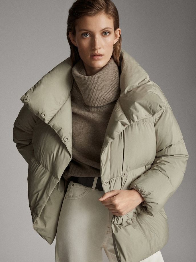 Péřová, Massimo Dutti, 3295 Kč, www.massimodutti.com