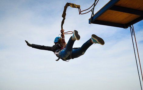 Smrt při bungee jumpingu kvůli špatné angličtině!