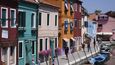 Ostrov Burano, který se nachází sedm kilometrů od Benátek, patří mezi nejbarevnější sídla celého světa.