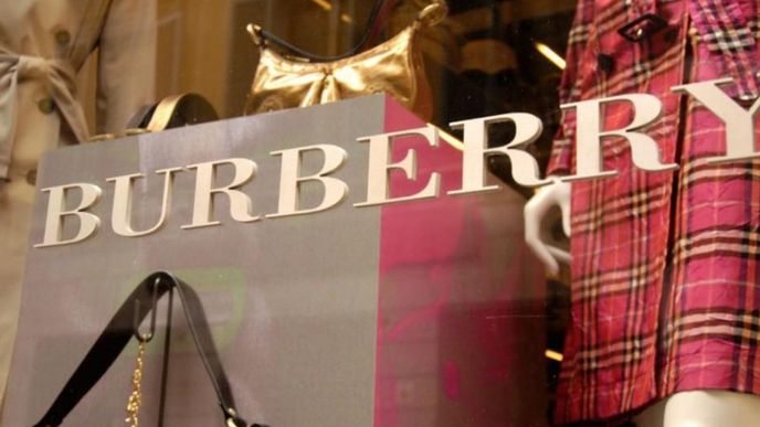 Coty drží i licenci na kosmetiku Burberry.