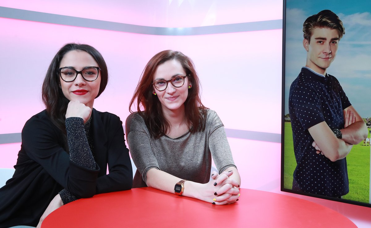 Eva Burešová a Bára Jánová ve Studiu Blesku