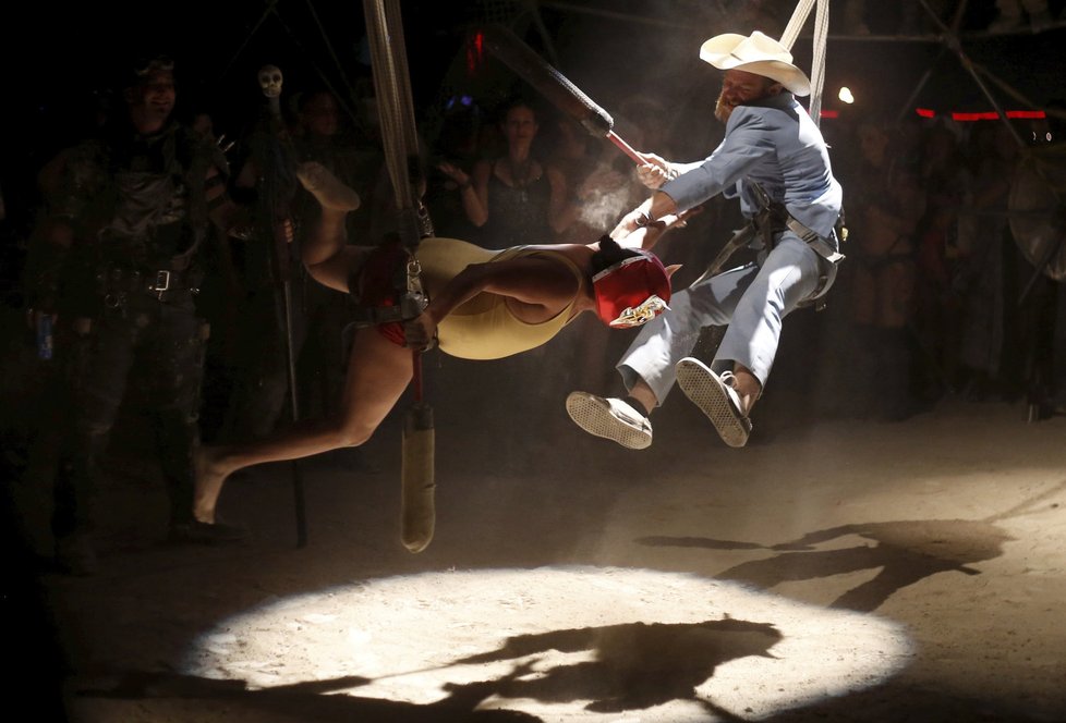 Netradiční festival se koná v nevadské poušti.